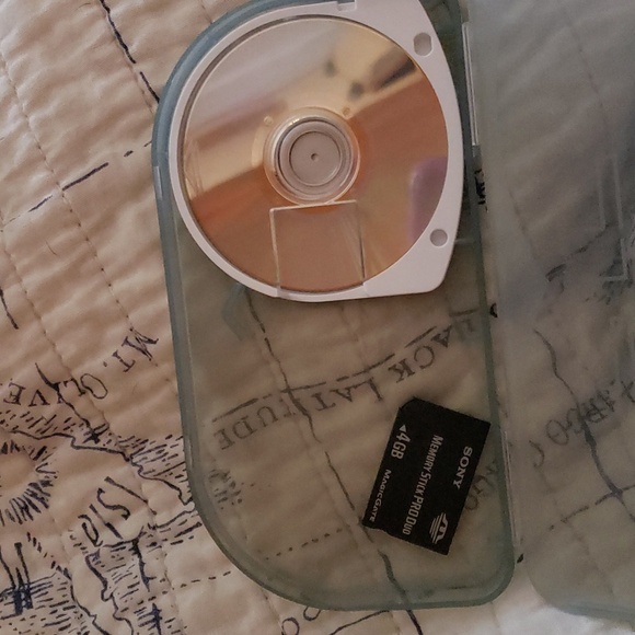 Vintage Psp Game music movie Lot Castlevania,God of War, Red hot chili Peppers - Picture 16 of 16